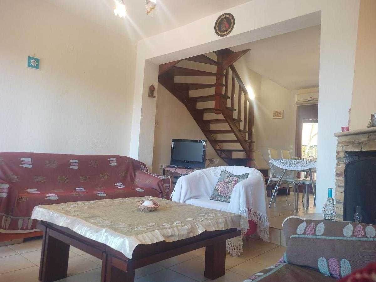 Ferienwohnung Μεζονετα Nea Roda Exterior foto