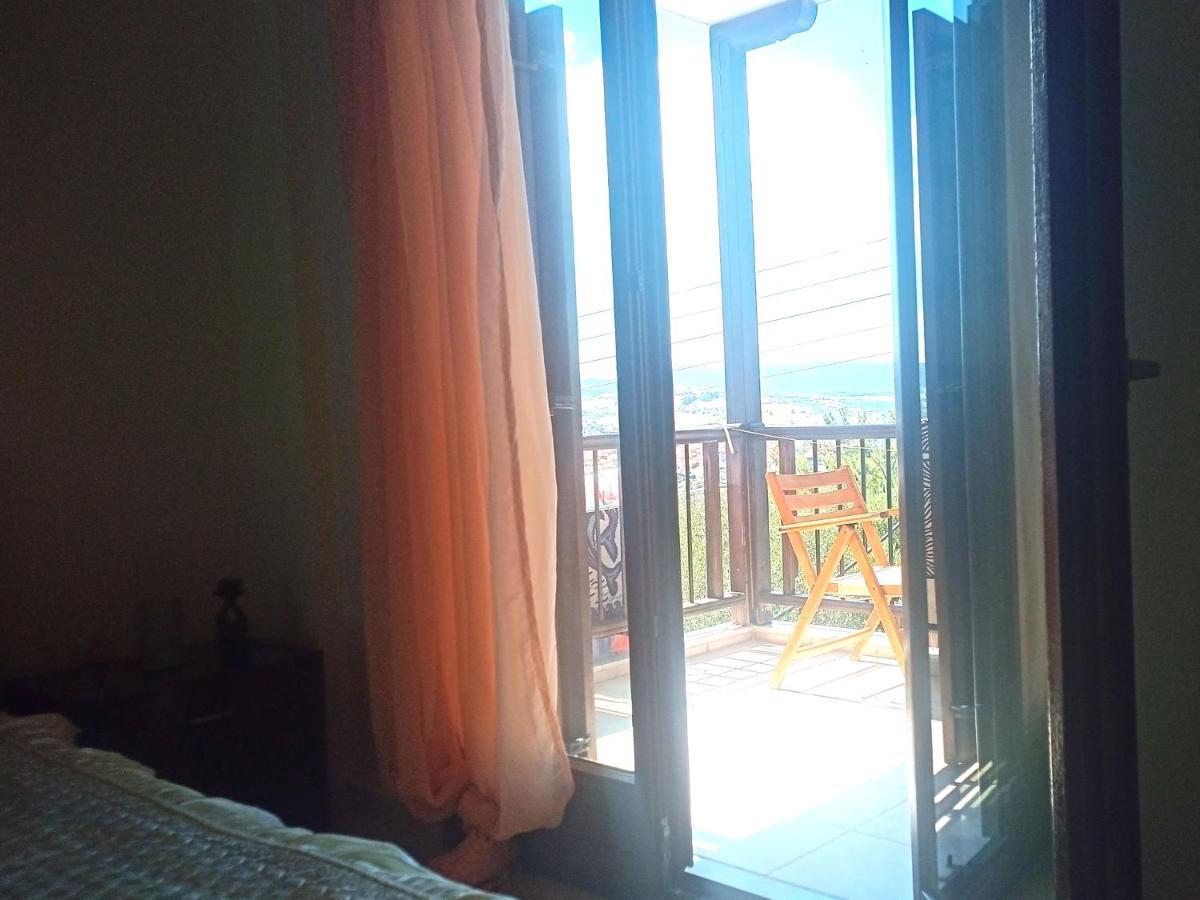 Ferienwohnung Μεζονετα Nea Roda Exterior foto