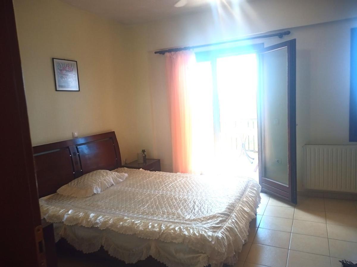 Ferienwohnung Μεζονετα Nea Roda Exterior foto