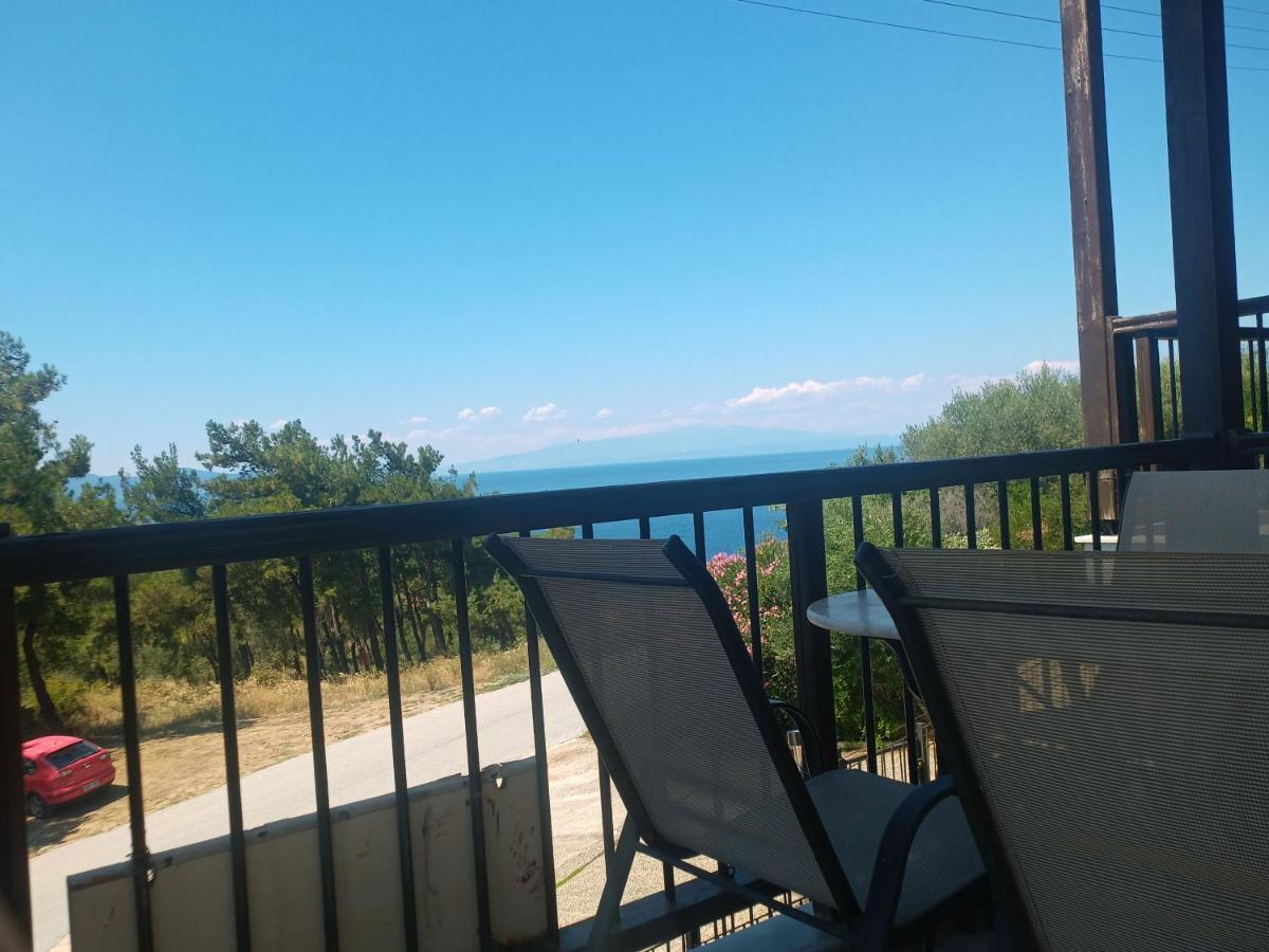Ferienwohnung Μεζονετα Nea Roda Exterior foto